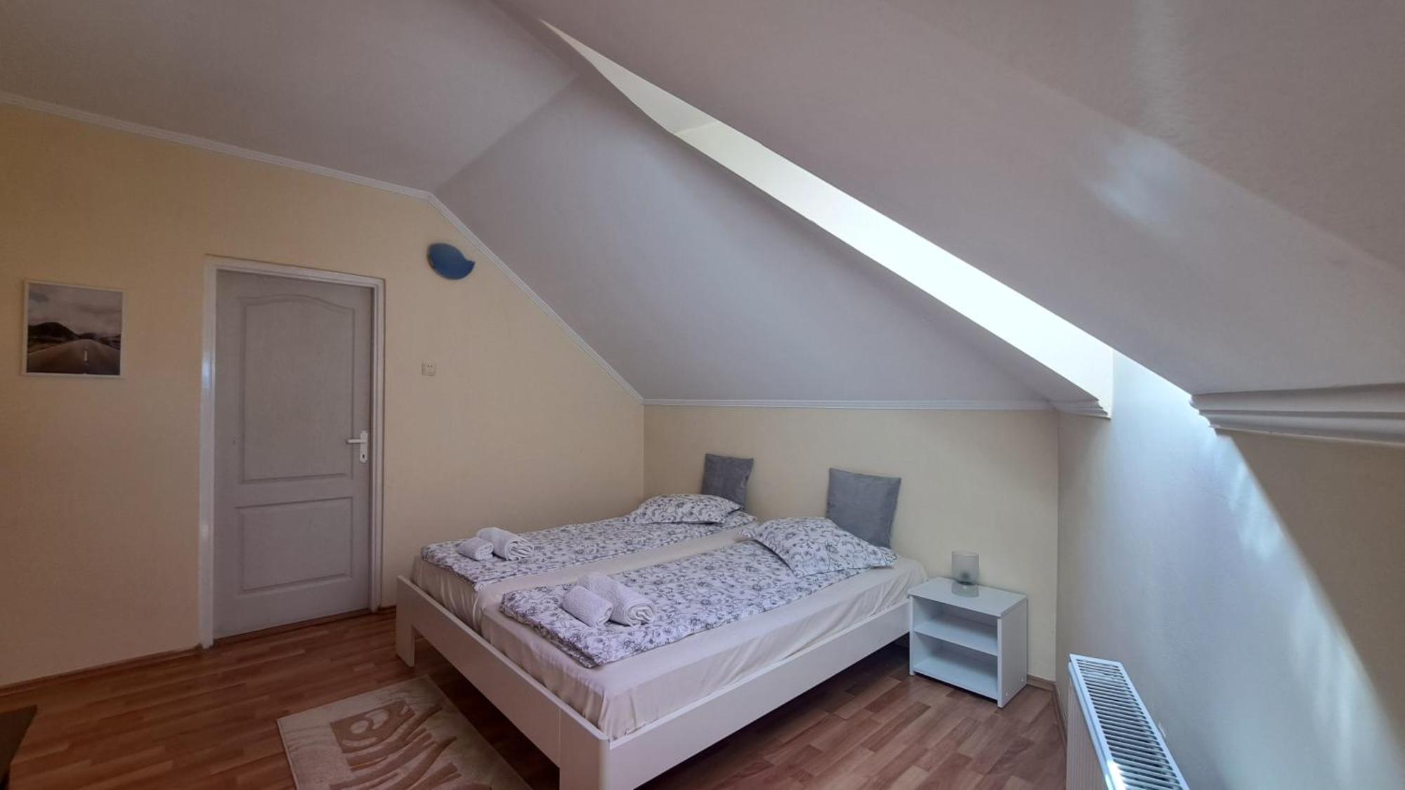 Erika Panzio Bed and Breakfast Ditrău Exteriör bild